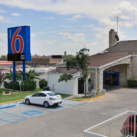 Motel 6 Austin, Tx - Central Downtown Ut 外观 照片