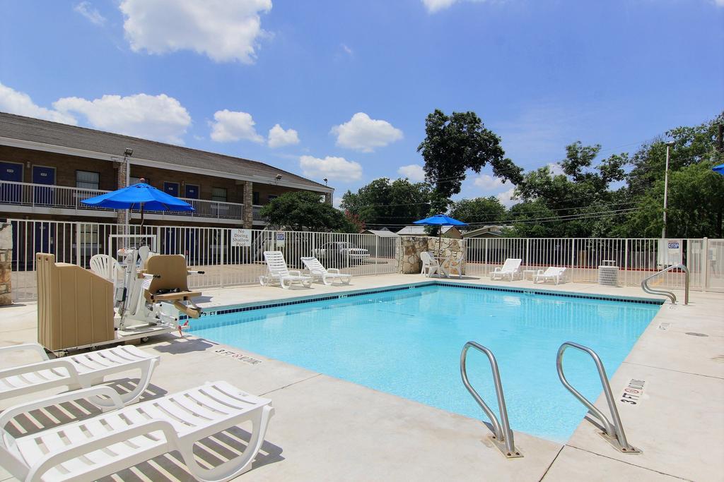 Motel 6 Austin, Tx - Central Downtown Ut 外观 照片