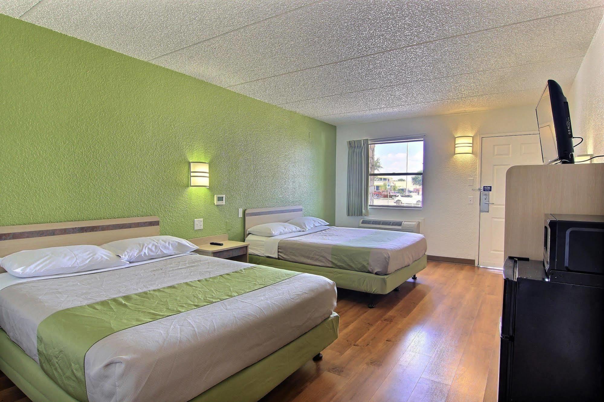 Motel 6 Austin, Tx - Central Downtown Ut 外观 照片